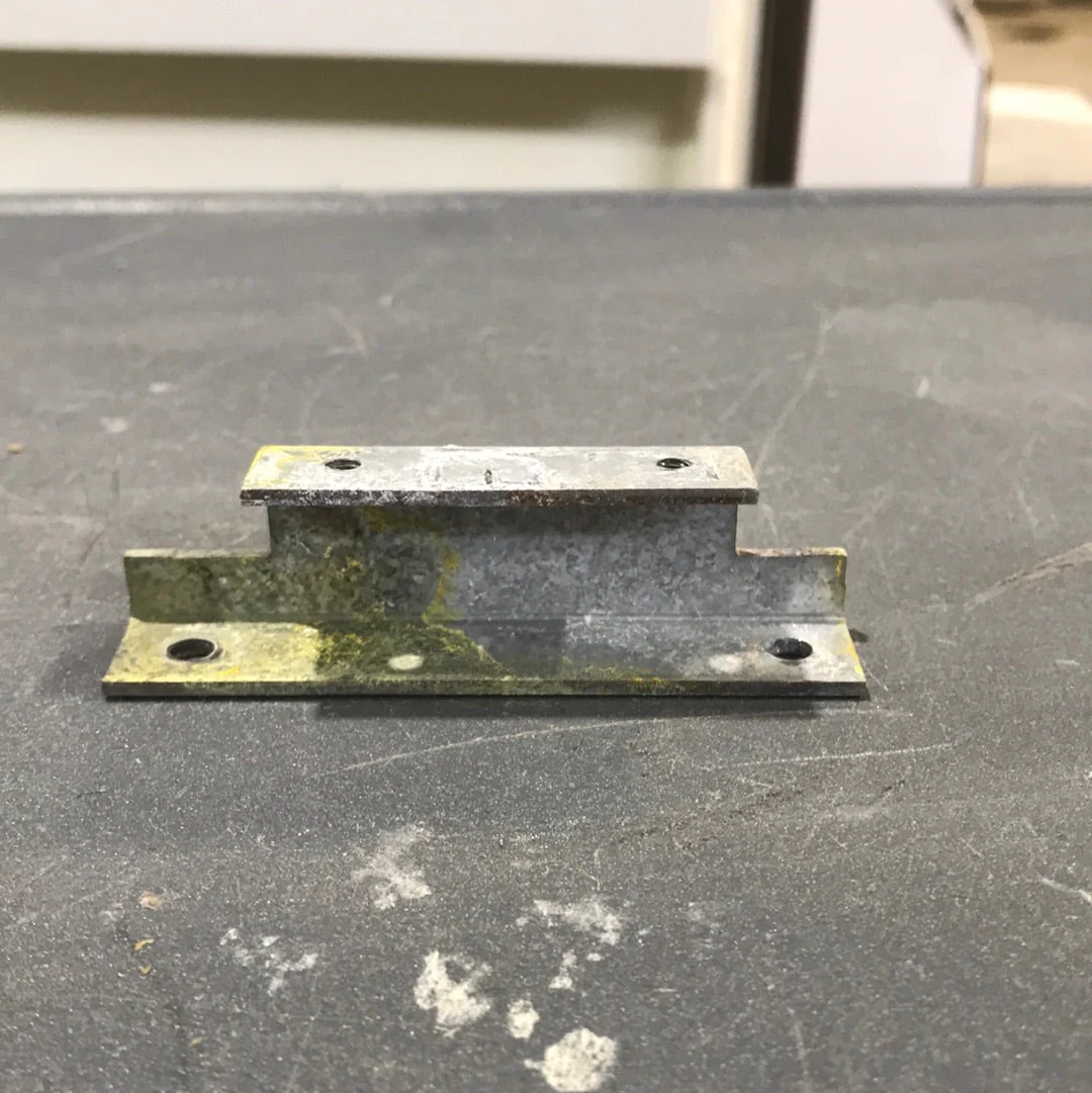 Used Dometic Bearing Cover Bracket 2932043017