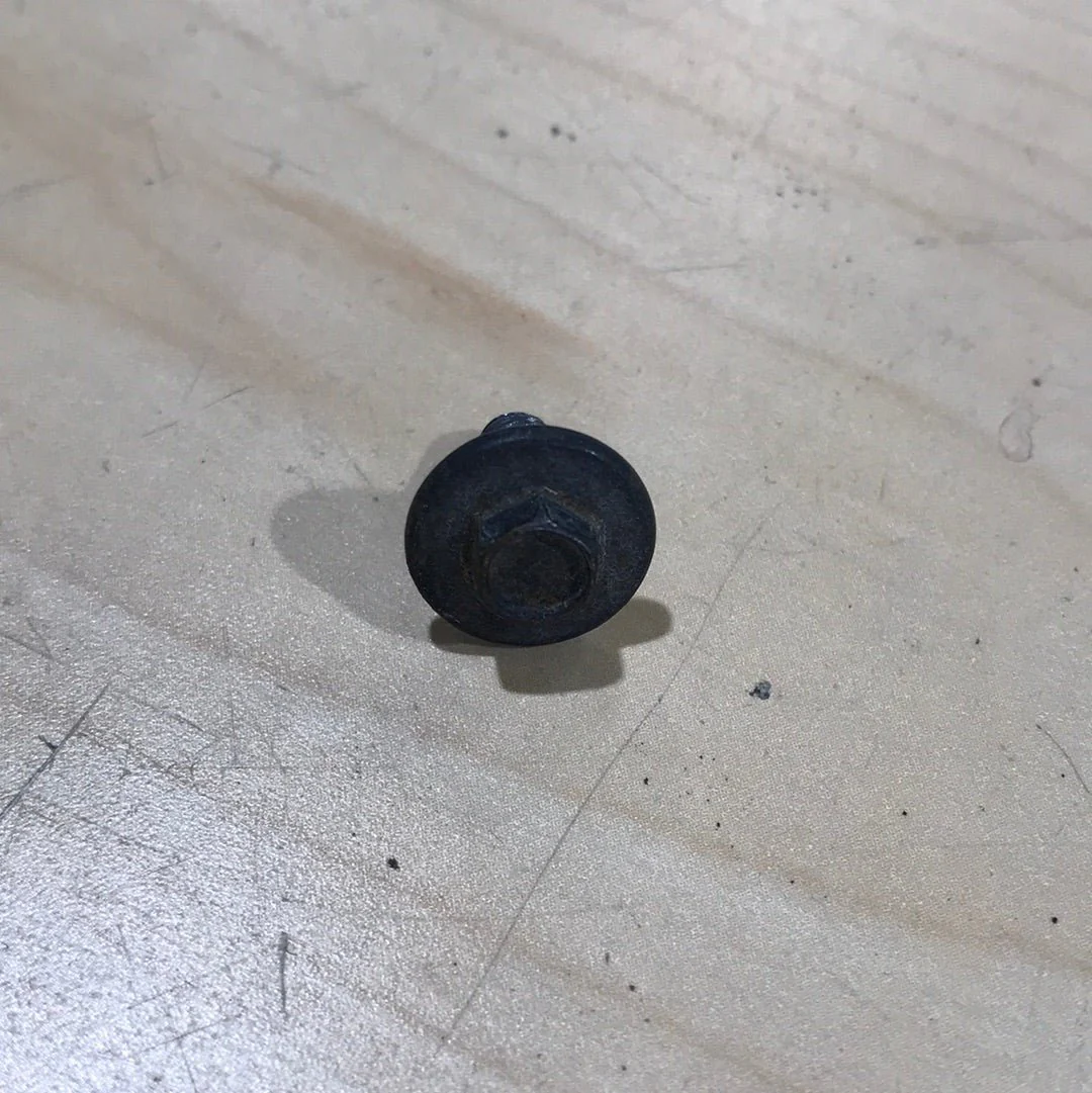 USED Dometic 56088 Valve Bolt