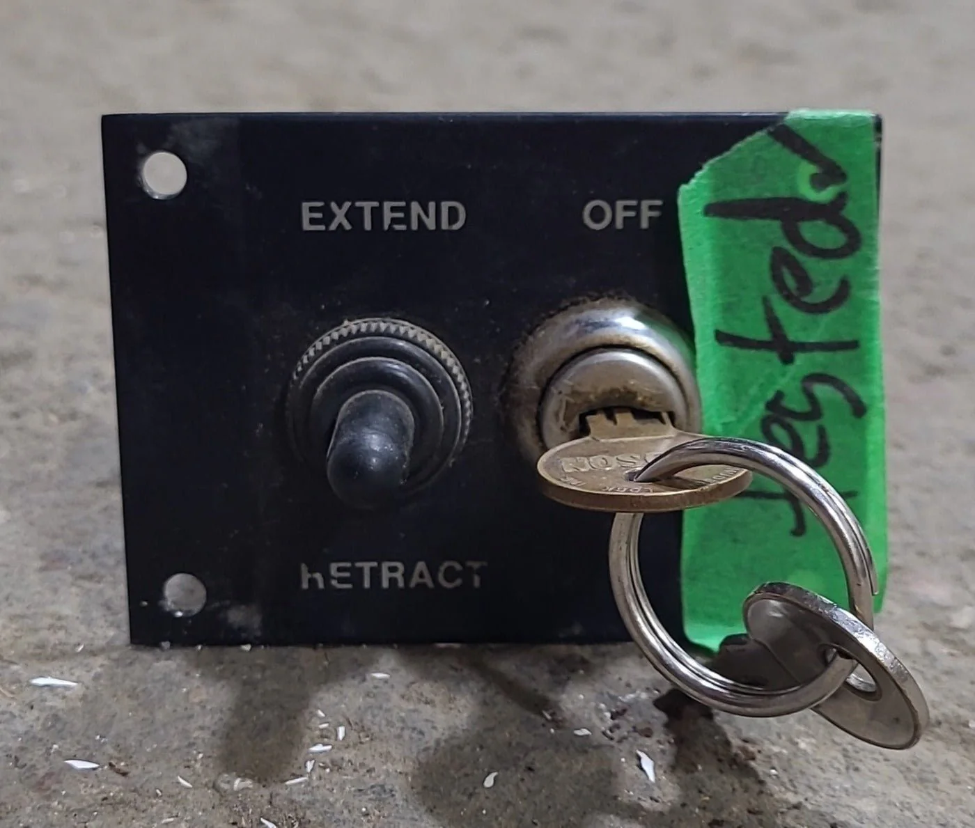 Used Keyed Landing Gear Switch - With Key