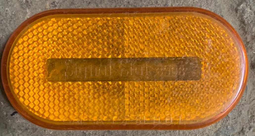 Used Signal Stat 8908 - SAE-A-P2-81 D.O.T. Marker Light Replacement Lens - Amber